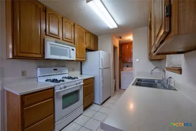 199 Sunset Trail, Luling, TX 78648 - Photo 8