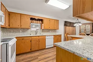 2610 Powell Dr, Gatesville, TX 76528 - Photo 4