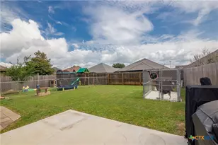 212 Mason Cir, Victoria, TX 77904 - Photo 6