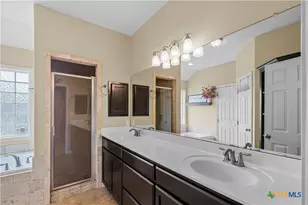 212 Mason Cir, Victoria, TX 77904 - Photo 20