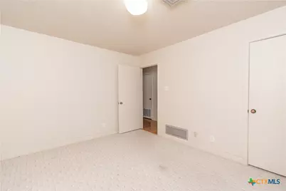 14200 Briarcliff Road, Troy, TX 76579 - Photo 28