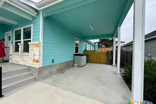 1285 Live Oak Dr, Spring Branch, TX 78070 - Photo 4