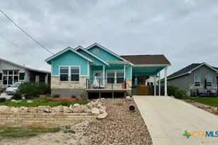 1285 Live Oak Dr, Spring Branch, TX 78070 - Photo 2