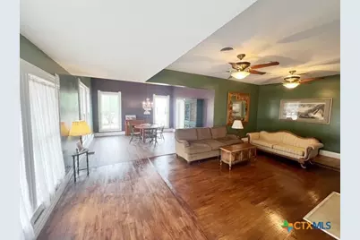 106 S Howe Street, Lampasas, TX 76550 - Photo 10