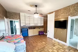 106 S Howe St, Lampasas, TX 76550 - Photo 32