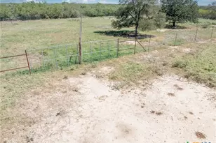 2405 Co Rd 239, Gonzales, TX 78629 - Photo 38