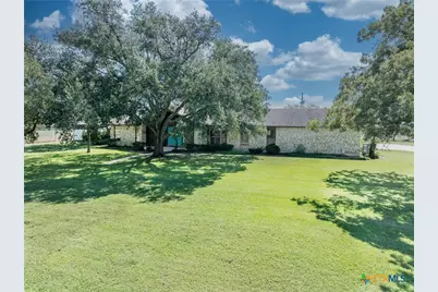 2405 County Road 239, Gonzales, TX 78629 - Photo 24
