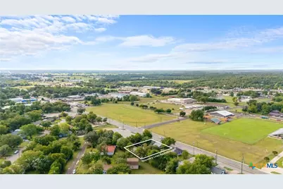 622 E 6th Avenue, Belton, TX 76513 - Photo 18