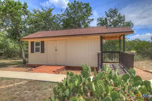 204 Falling Hls, New Braunfels, TX 78132 - Photo 44