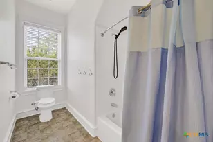 204 Falling Hls, New Braunfels, TX 78132 - Photo 32