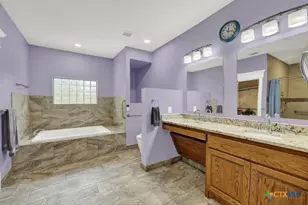 204 Falling Hls, New Braunfels, TX 78132 - Photo 24