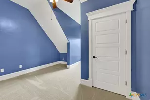 204 Falling Hls, New Braunfels, TX 78132 - Photo 34