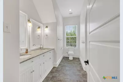 204 Falling Hills, New Braunfels, TX 78132 - Photo 32