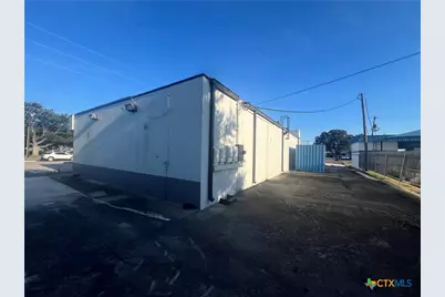 2501 N Ben Jordan Street, Victoria, TX 77901 - Photo 4