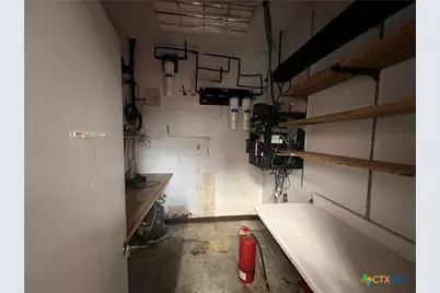 2501 N Ben Jordan Street, Victoria, TX 77901 - Photo 8