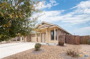 514 Creekside Cir, New Braunfels, TX 78130 - Photo 2