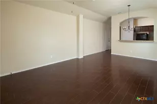 514 Creekside Cir, New Braunfels, TX 78130 - Photo 4