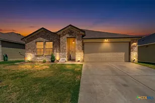 224 Poplin Ln, Troy, TX 76579 - Photo 2