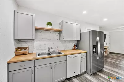 2113 Saunders Street, Gatesville, TX 76528 - Photo 6