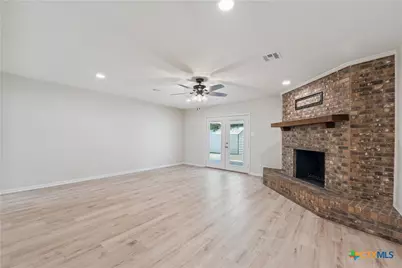 1006 Eagle Drive, Eddy, TX 76524 - Photo 4