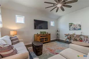 1305 Dancing Oak Ln, San Marcos, TX 78666 - Photo 14