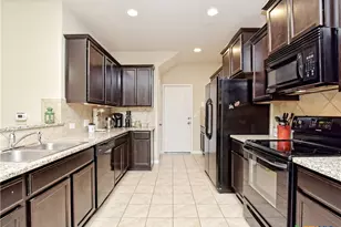 516 E Slaughter Ln, Austin, TX 78744 - Photo 12