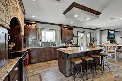 714 Union Wine Rd, New Braunfels, TX 78130 - Photo 10