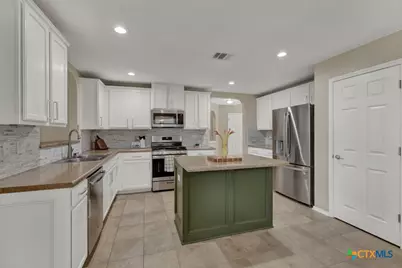 716 Hollow Ridge, Schertz, TX 78108 - Photo 18