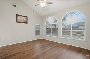 716 Hollow Ridge, Schertz, TX 78108 - Photo 10