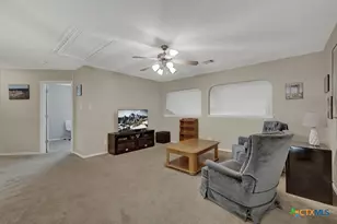 716 Hollow Ridge, Schertz, TX 78108 - Photo 30