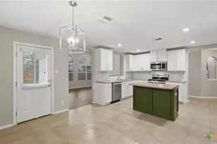 716 Hollow Ridge, Schertz, TX 78108 - Photo 18