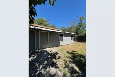 1802 W Avenue H #C, Temple, TX 76504 - Photo 2