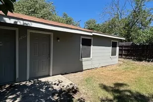 1802 W Avenue H, Temple, TX 76504 - Photo 2