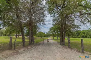 9695 Co Rd 321, Caldwell, TX 77836 - Photo 36