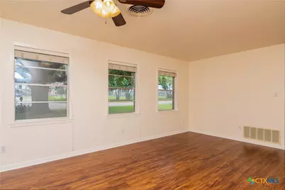 316 S Mulberry Avenue, Luling, TX 78648 - Photo 20