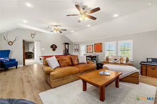 311 Ski Plex Dr, Seguin, TX 78155 - Photo 32