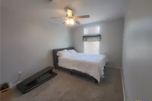 908 Henry St, Cuero, TX 77954 - Photo 18