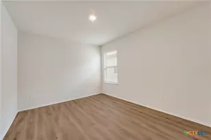 2887 Panther Spg, New Braunfels, TX 78130 - Photo 16