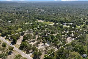 1010 Wild Flower, Floresville, TX 78114 - Photo 46