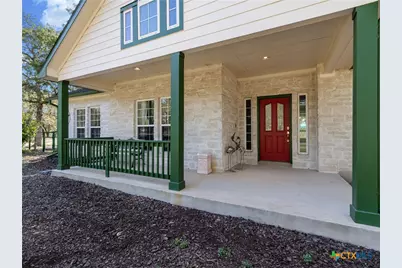 1010 Wild Flower, Floresville, TX 78114 - Photo 8