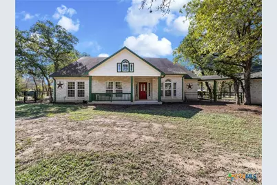 1010 Wild Flower, Floresville, TX 78114 - Photo 4