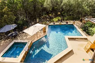 633 River Forest Dr, New Braunfels, TX 78132 - Photo 36