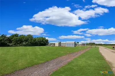 1209 W Oakland Avenue, Seadrift, TX 77983 - Photo 2