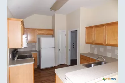 2704 Kneese Drive, Belton, TX 76513 - Photo 6