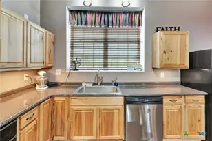 59 Leaning Oak Rd, Victoria, TX 77904 - Photo 12