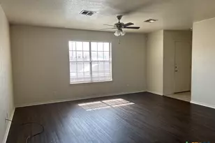 900 McDaniel Cir, Killeen, TX 76543 - Photo 6