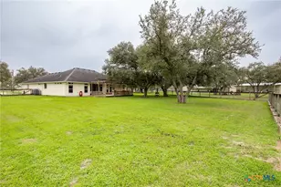 7134 Old Hwy Rd, Inez, TX 77968 - Photo 32