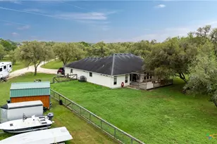 7134 Old Hwy Rd, Inez, TX 77968 - Photo 38