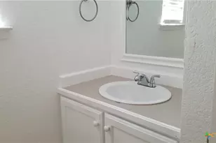 1123 W Coll St, New Braunfels, TX 78130 - Photo 24