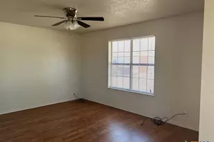 913 McDaniel Cir, Killeen, TX 76543 - Photo 4